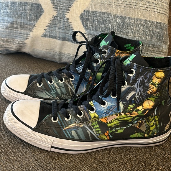 Converse
Dc Comics X Chuck Taylor All Star Arrow Sneakers Size Men 9.5 - Picture 3 of 13